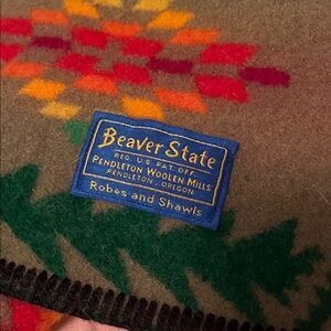 Pendleton Beaver Staye Multicolor Wool Blanket Shawl Southwest Tribal Design